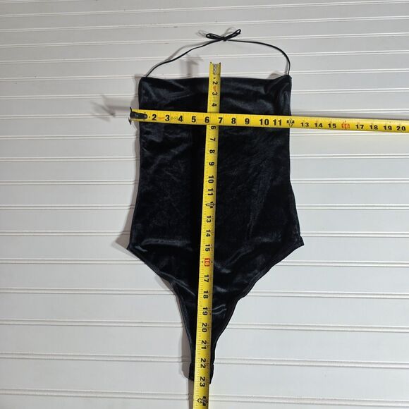 Abercrombie & Fitch Velour Cowl Neck Halter Thong Bodysuit Black size XS - Picture 2 of 7